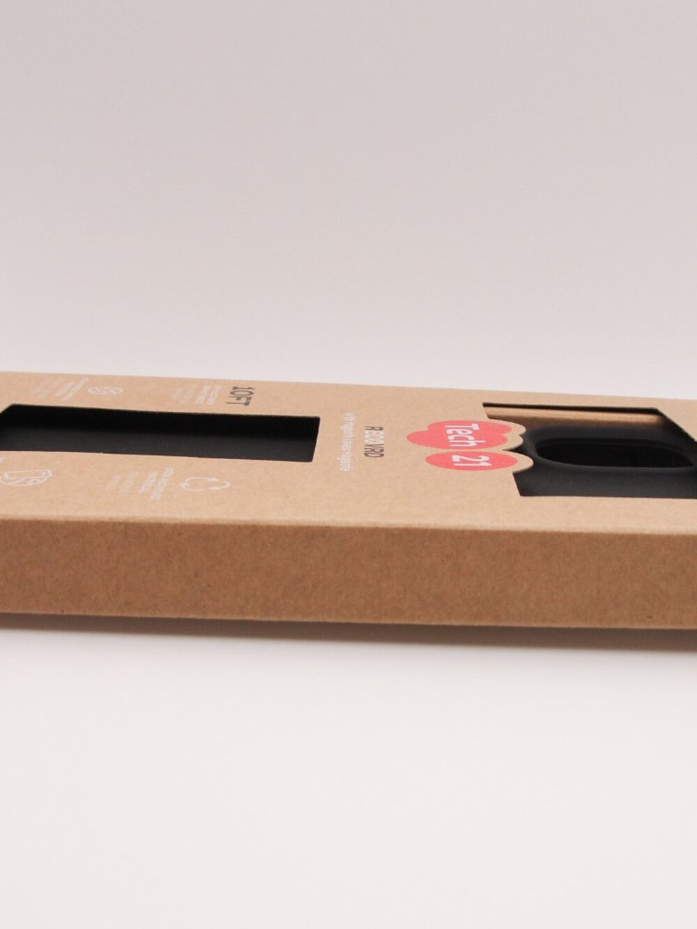Tech21 Recovrd Case for iPhone 15 – Black, MagSafe Compatible New - Picture 5 of 8